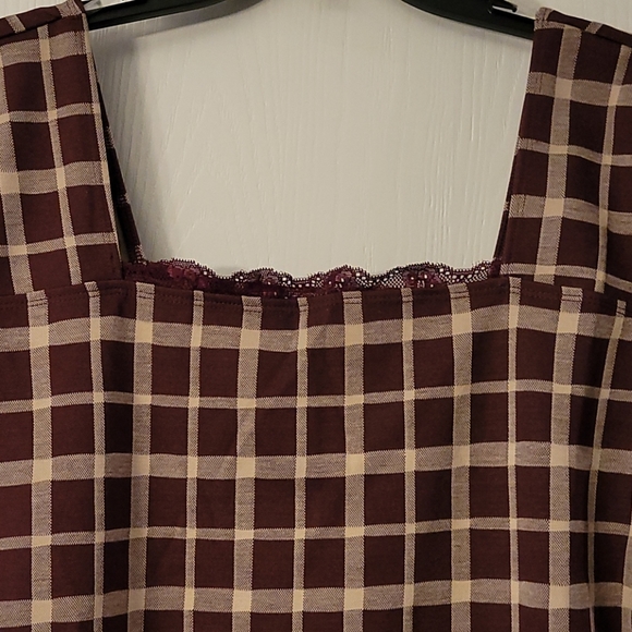 Dress - Picture 3 of 5